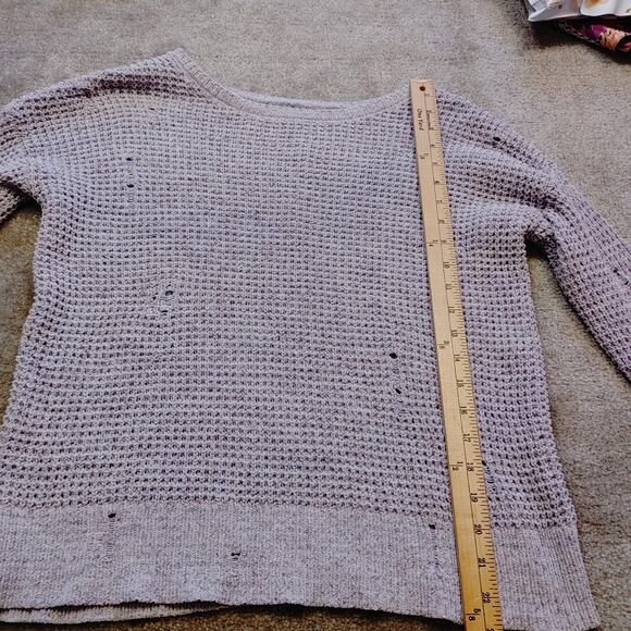 American Eagle Light Purple NWT NEW Distressed Top Sweater Size Small Soft - Picture 4 of 11